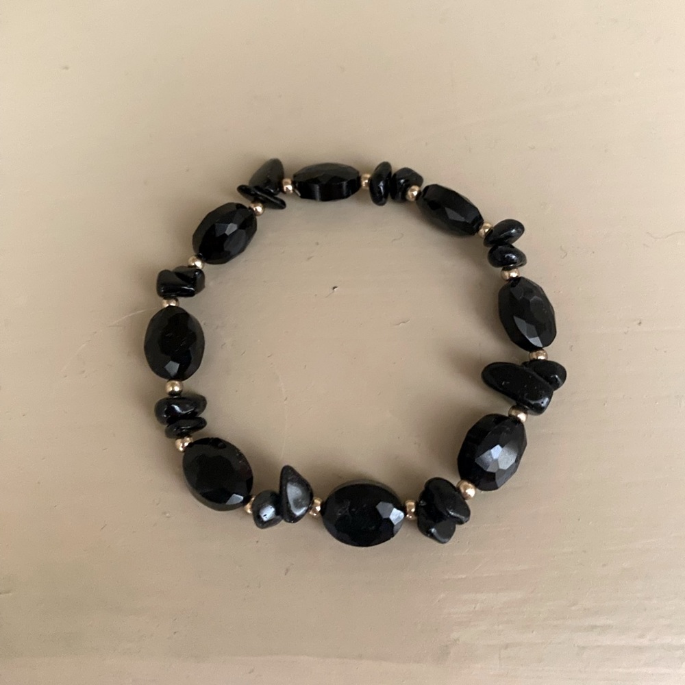 Black beaded bracelet